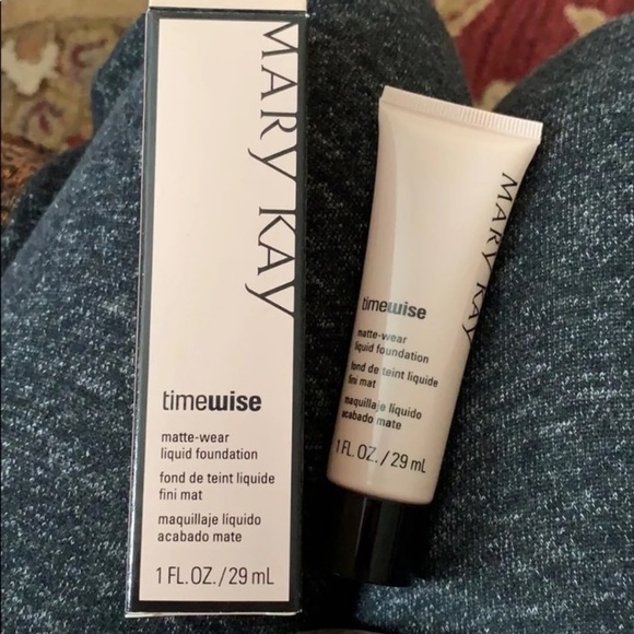 Mary Kay Other - Mary Kay Matte Wear Foundation